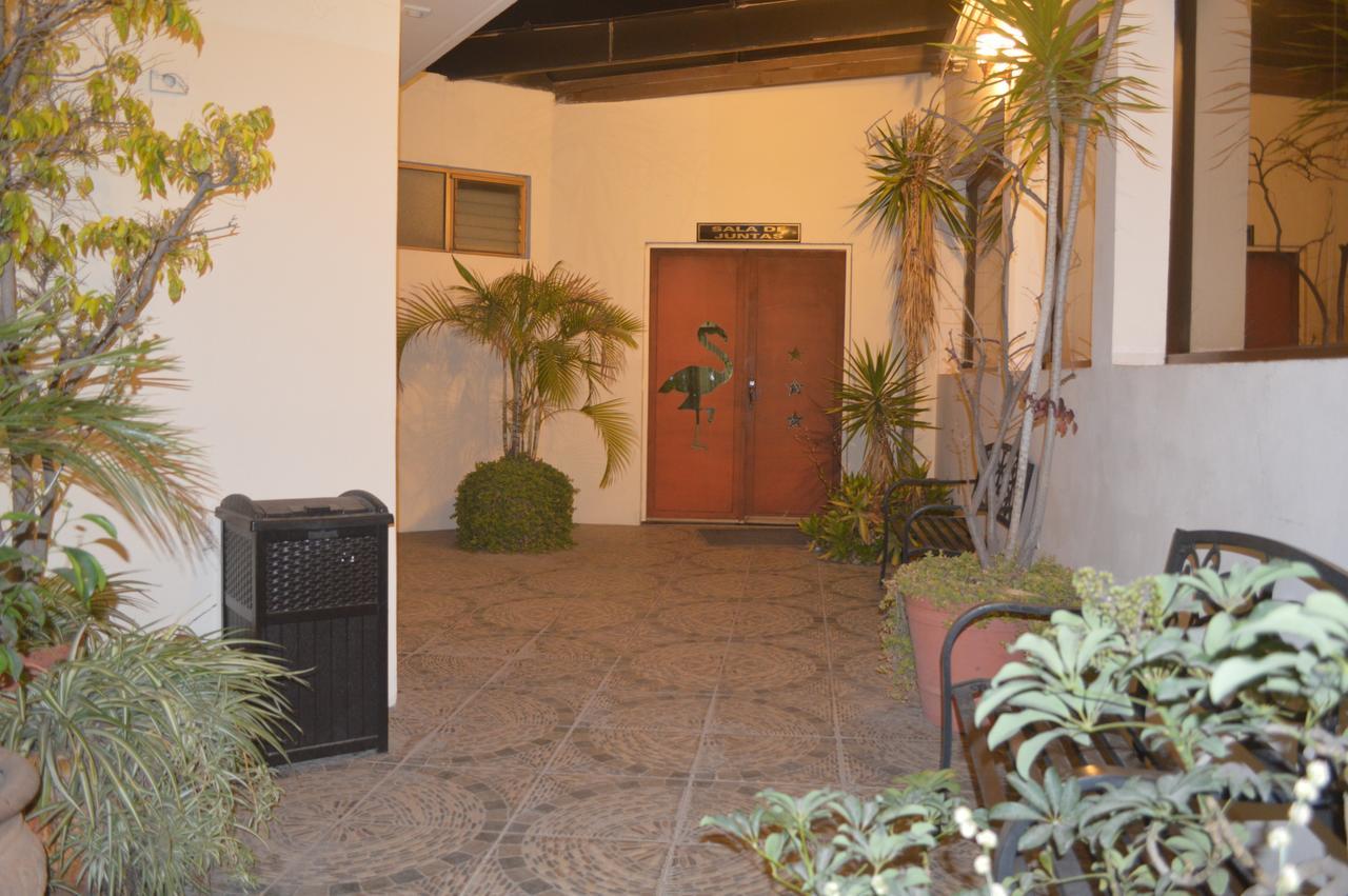 Hotel Flamingo Kristal Irapuato Exterior photo